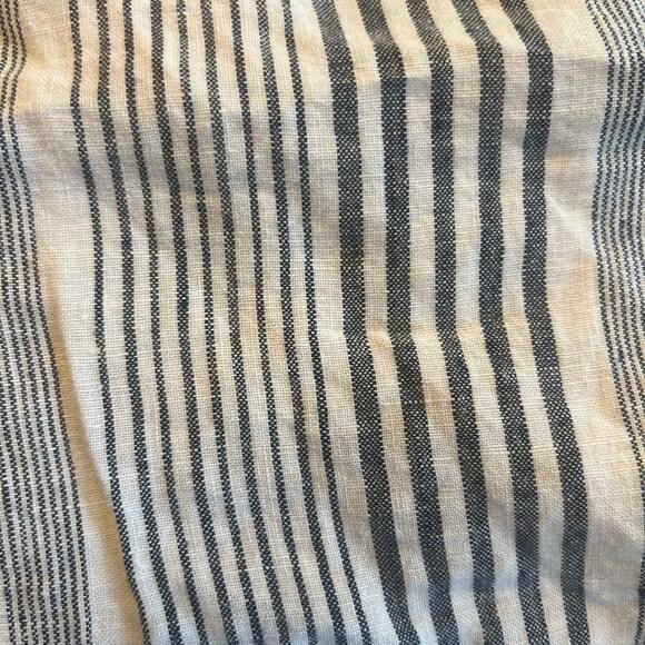 C&C California 100% Linen Striped Shorts - Size 4 - Picture 6 of 13